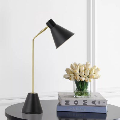 AMBIA Small Elegant Table Lamp — lifestyle