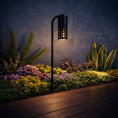 Manus 24V Mr16 Exterior Post Spike Light — lifestyle