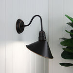 DERWENT DARK BRONZE lifestyle