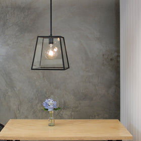 Oriel EATON 30 lifestyle