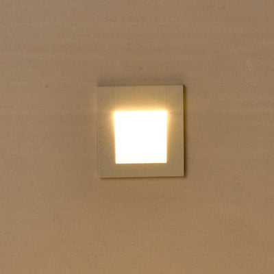 Stan LED Step Light in Black or White