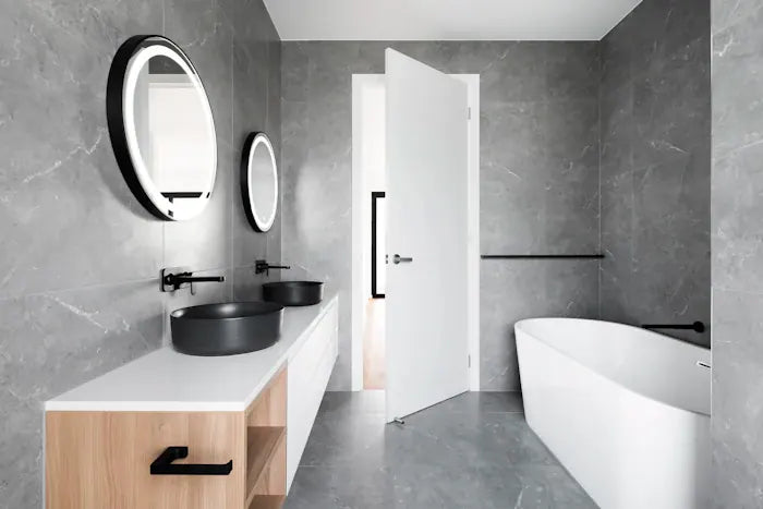 Bathroom & Vanity